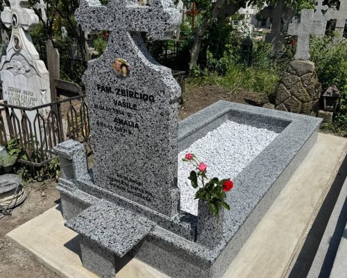 monument-funerar-granit-gri-cruce-pietris-botosani-2